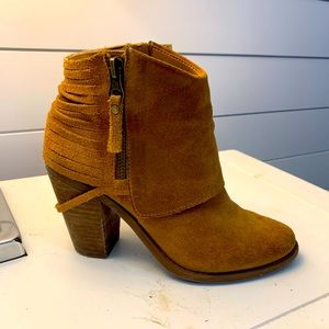 Jessica Simpson booties5